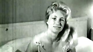 Big Big-chested Virginia Bell Solo (1950s Antique)